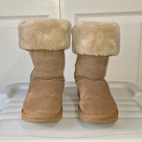 UGG Australia classic tall suede sheepskin leather faux fur boots - 9 -  tan - Picture 2 of 12